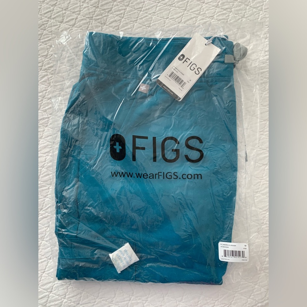 NWT Figs Limited Edition Pacific Blue Zamora pants - size Medium